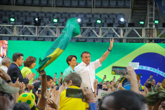 Bolsonaro chegou ao evento acompanhado da primeira-dama Michelle ao estádio